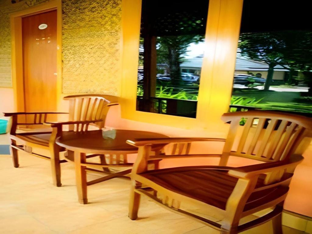 Hotel Indra Djaya Cisarua Eksteriør bilde