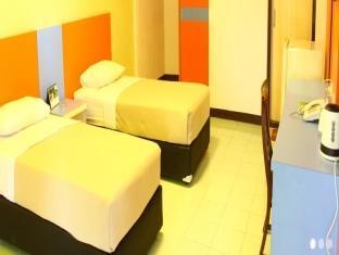Hotel Indra Djaya Cisarua Eksteriør bilde