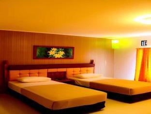 Hotel Indra Djaya Cisarua Eksteriør bilde